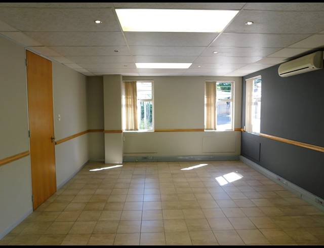 162M² OFFICE TO LET IN BORDEAUX